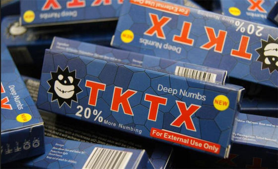 China Betäubendere Sahnemake-upaugenbraue der schmerzlose Tätowierungs-stickte betäubende Creme-TKTX 20% fournisseur