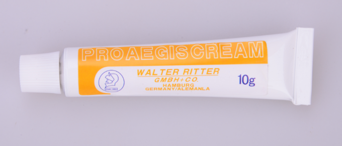 5% aktuelle Tätowierungs-betäubende Creme 10g Proaegis Sahnelidocaine-Creme für schmerzloses 0